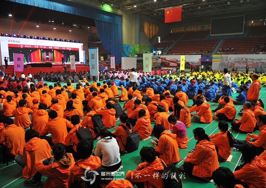 聯想BT/IT多米諾團隊大挑戰創吉尼斯世界紀錄