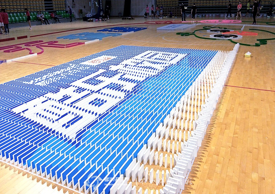 夢想啟航，青春飛young—新東方在線校園大使多米諾團隊大挑戰