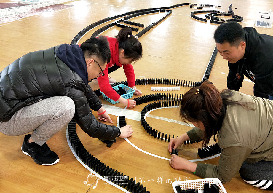 首汽約車多米諾團(tuán)隊(duì)大挑戰(zhàn)