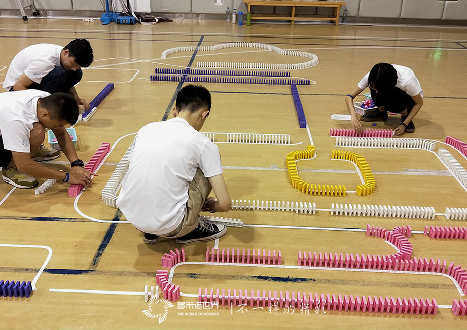 2019廣聯達新人訓“夜戰多米諾