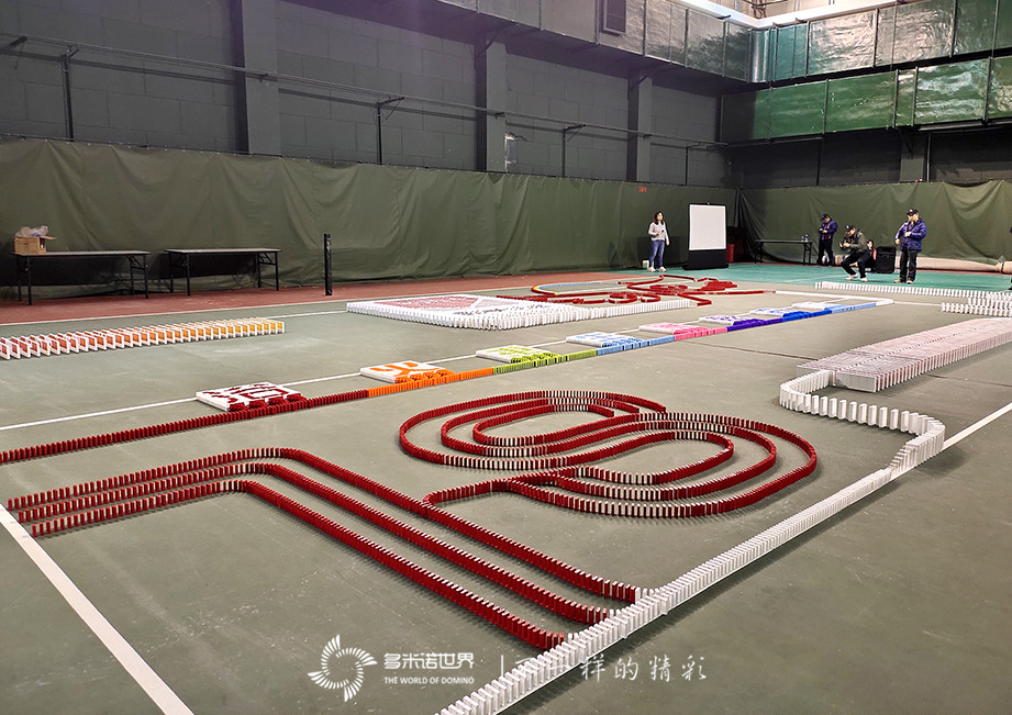 數字認證高管述職會上的多米諾團隊大挑戰