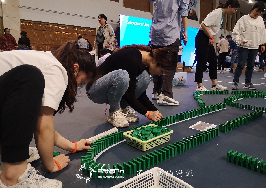 廣聯達與多米諾的不解情緣