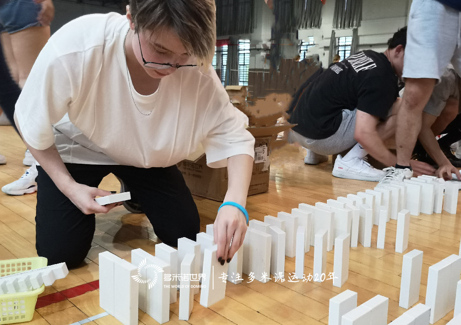 上海美國學校多米諾骨牌團隊大挑戰